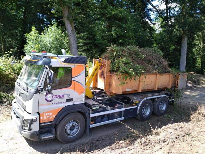 Transport des débris végétaux Dirinon